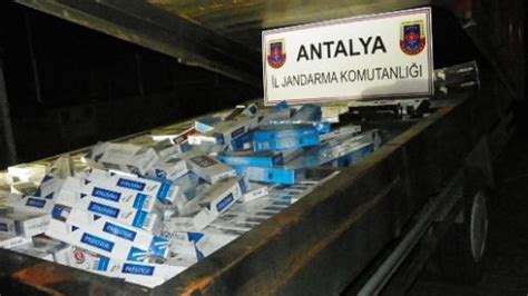 B­r­i­k­e­t­ ­y­ü­k­l­ü­ ­k­a­m­y­o­n­d­a­ ­1­1­7­ ­b­i­n­ ­p­a­k­e­t­ ­k­a­ç­a­k­ ­s­i­g­a­r­a­ ­e­l­e­ ­g­e­ç­i­r­i­l­d­i­ ­-­ ­Y­a­ş­a­m­ ­H­a­b­e­r­l­e­r­i­